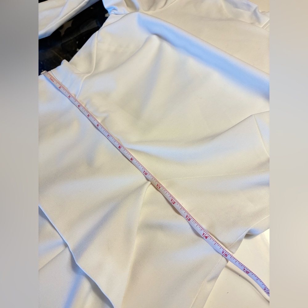 Vince Camuto- Elegant White Dress - Picture 6 of 10